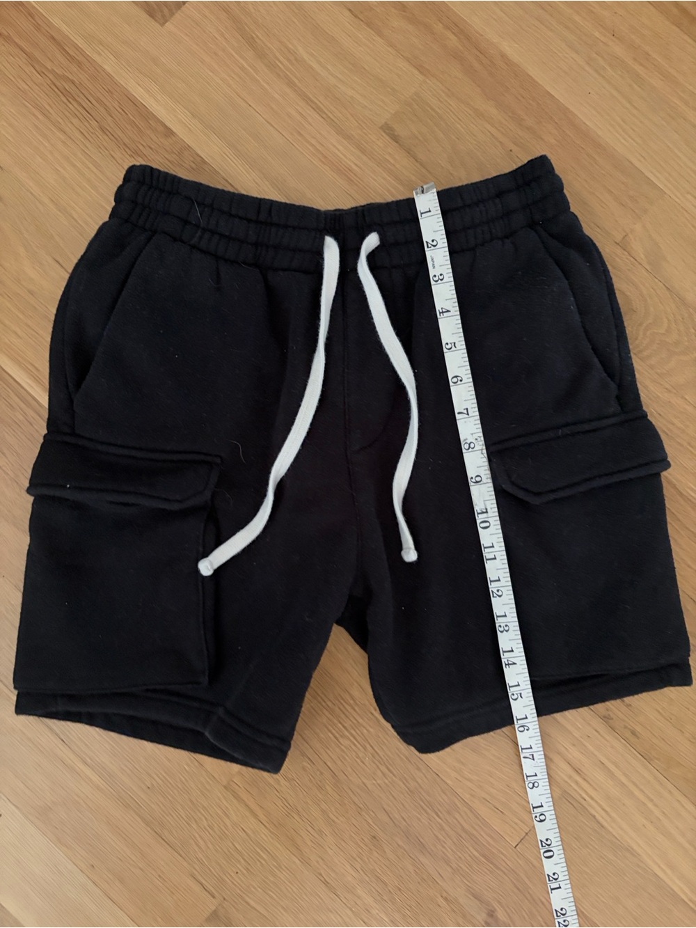 PacSun men's black sweatpant shorts with drawstring waitst/sz small